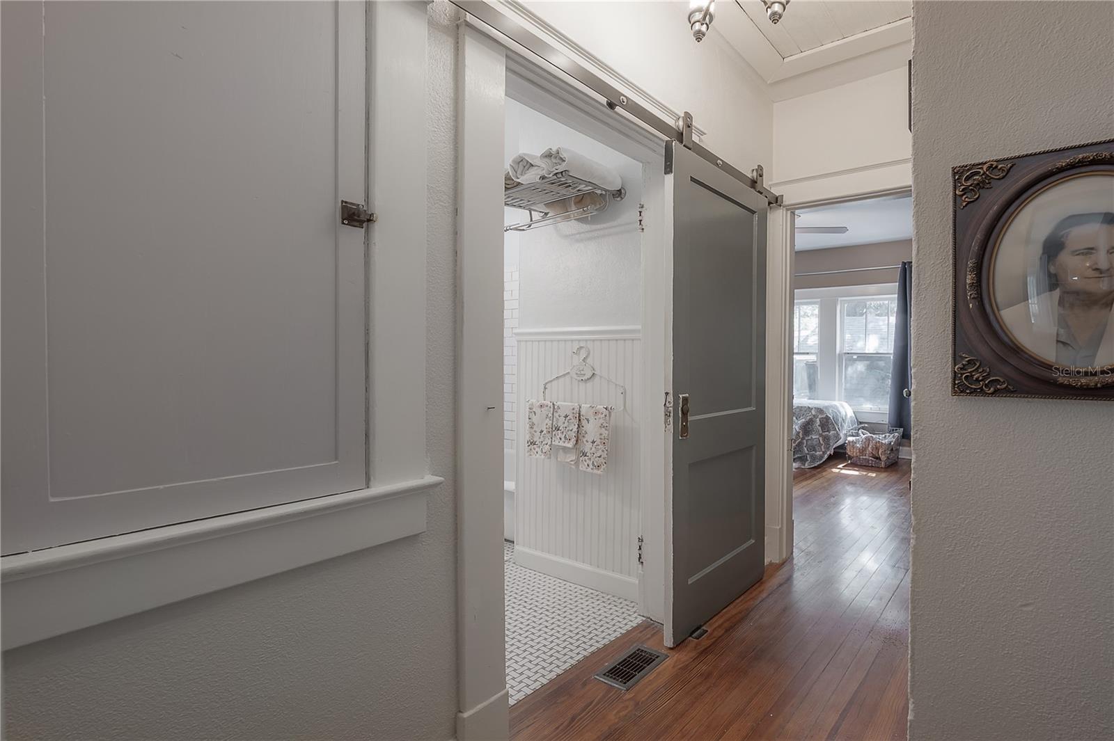 Image 32 of 77 For 917 Idlewild Avenue