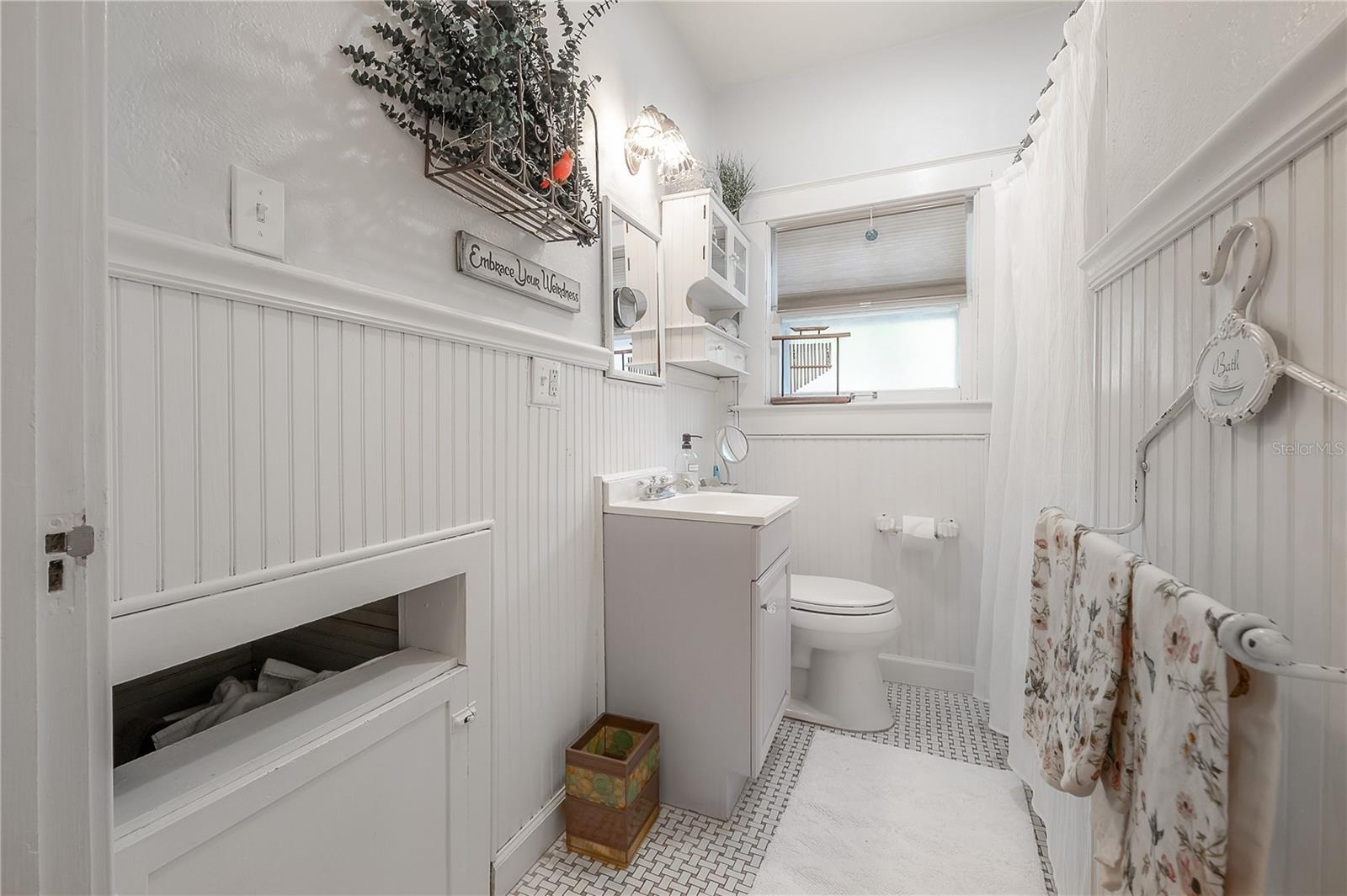 Image 34 of 77 For 917 Idlewild Avenue