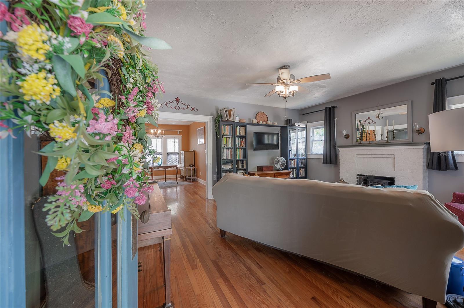 Image 39 of 77 For 917 Idlewild Avenue