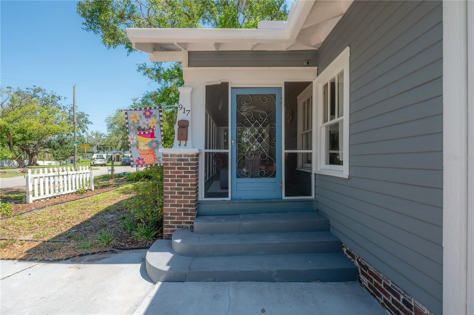 Image 47 of 77 For 917 Idlewild Avenue