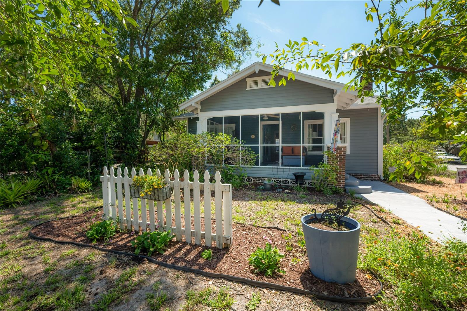Image 59 of 77 For 917 Idlewild Avenue