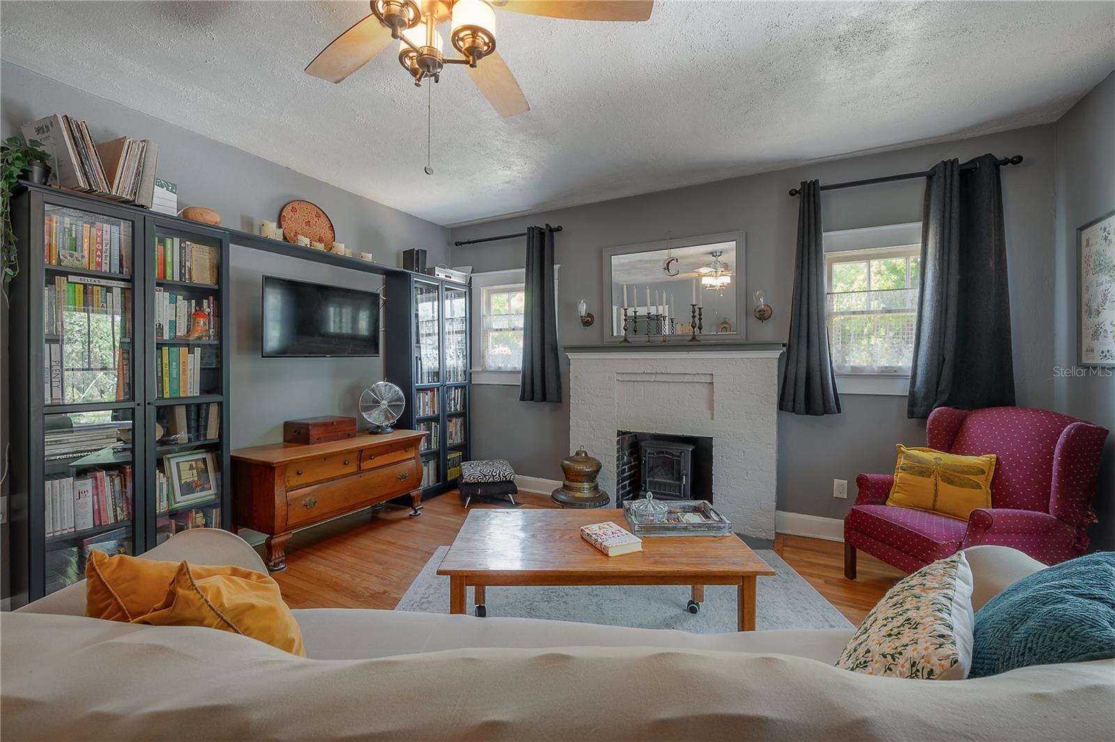 Image 8 of 77 For 917 Idlewild Avenue