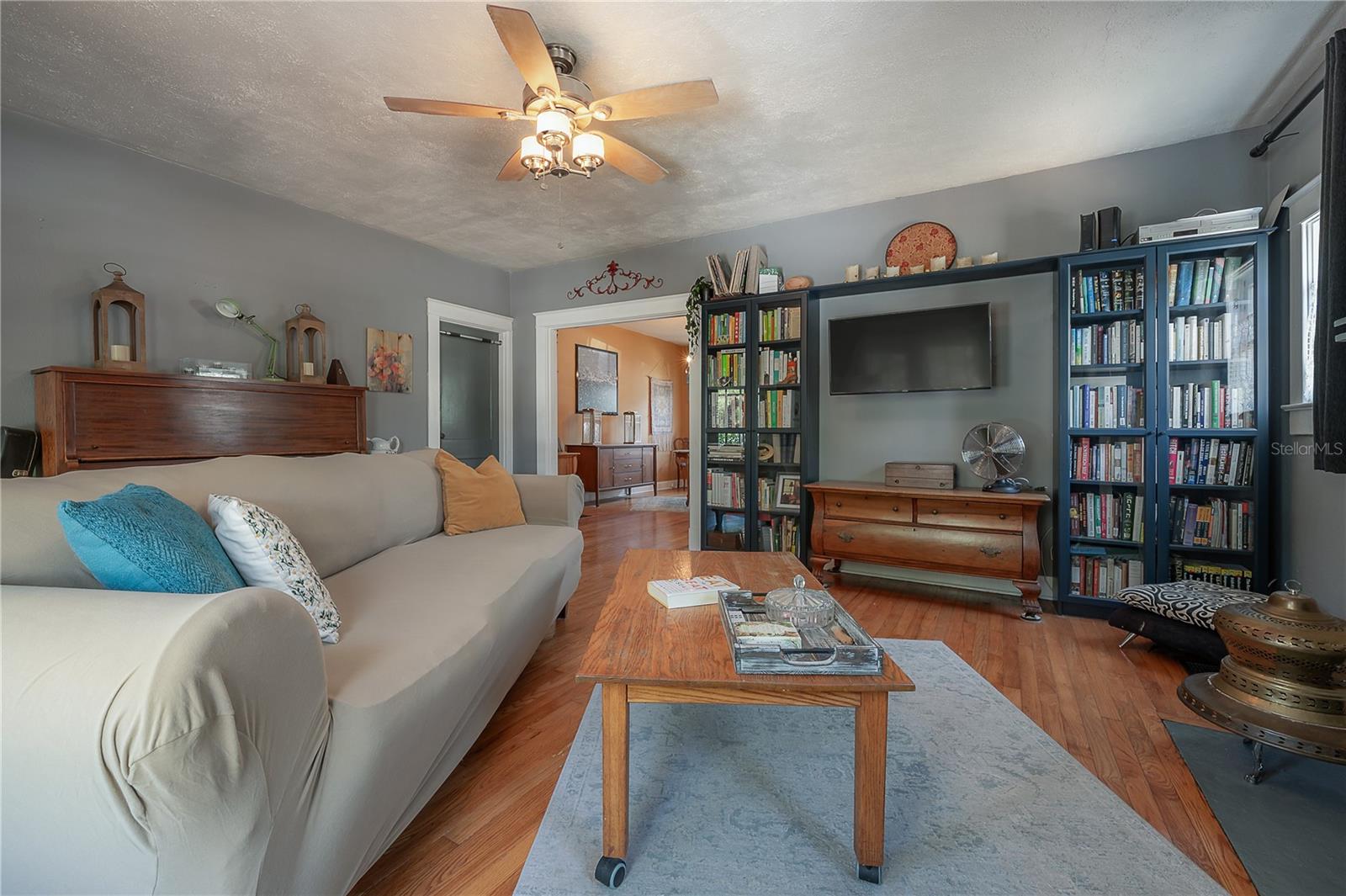 Image 9 of 77 For 917 Idlewild Avenue