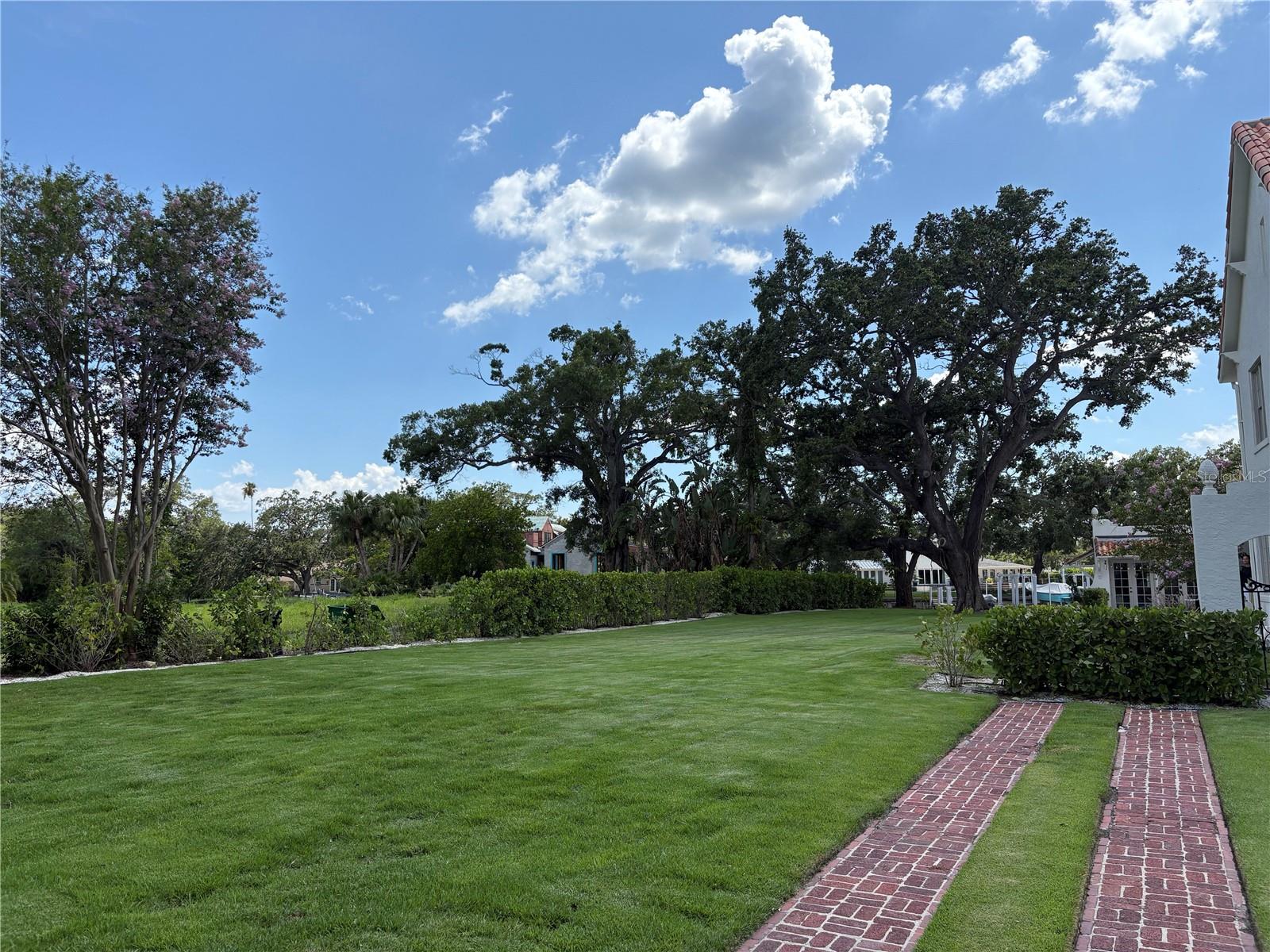Image 8 of 8 For 418 Blanca Avenue