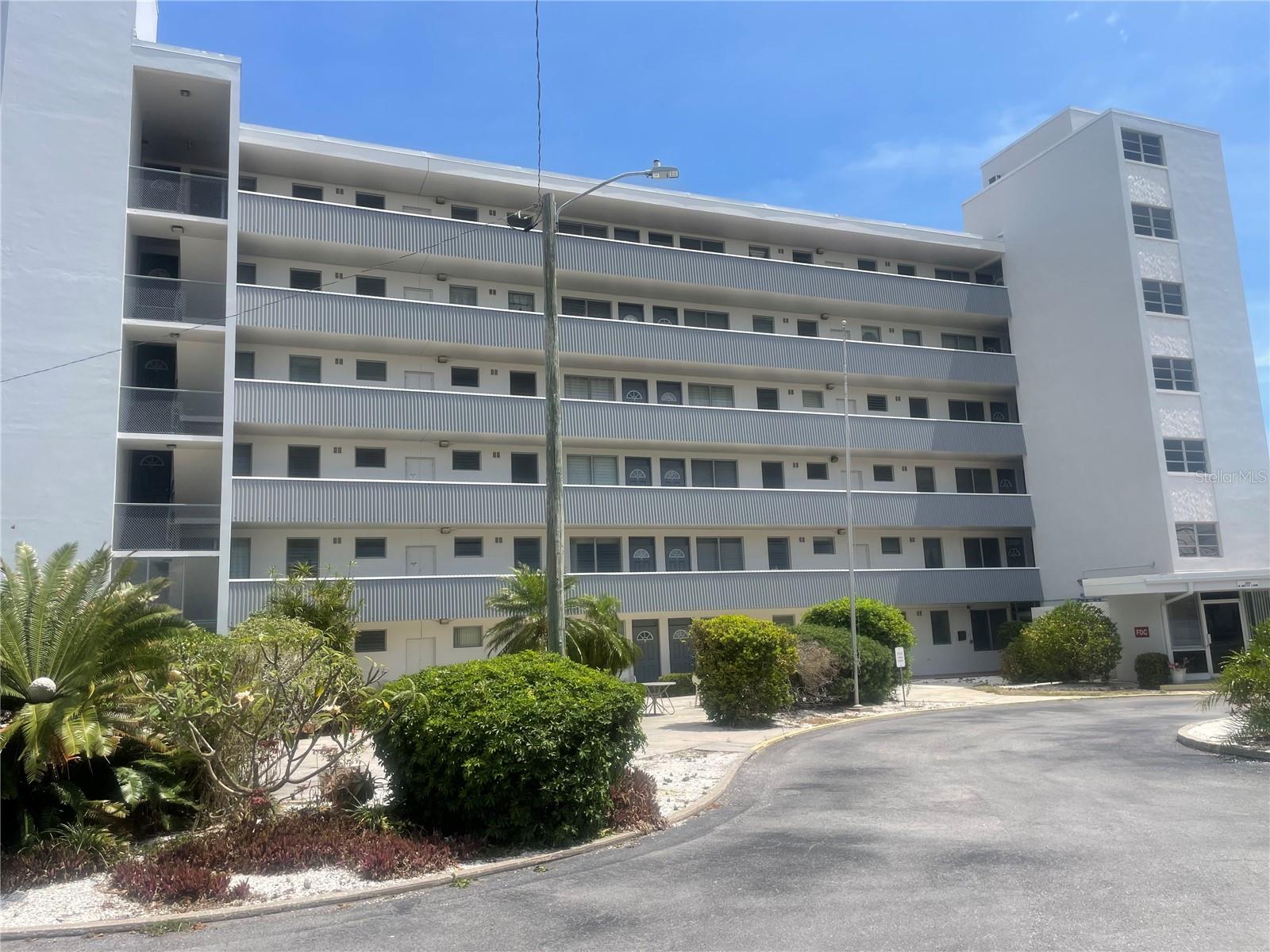 Listing Details for 200 Betty Lane 3f, CLEARWATER, FL 33755