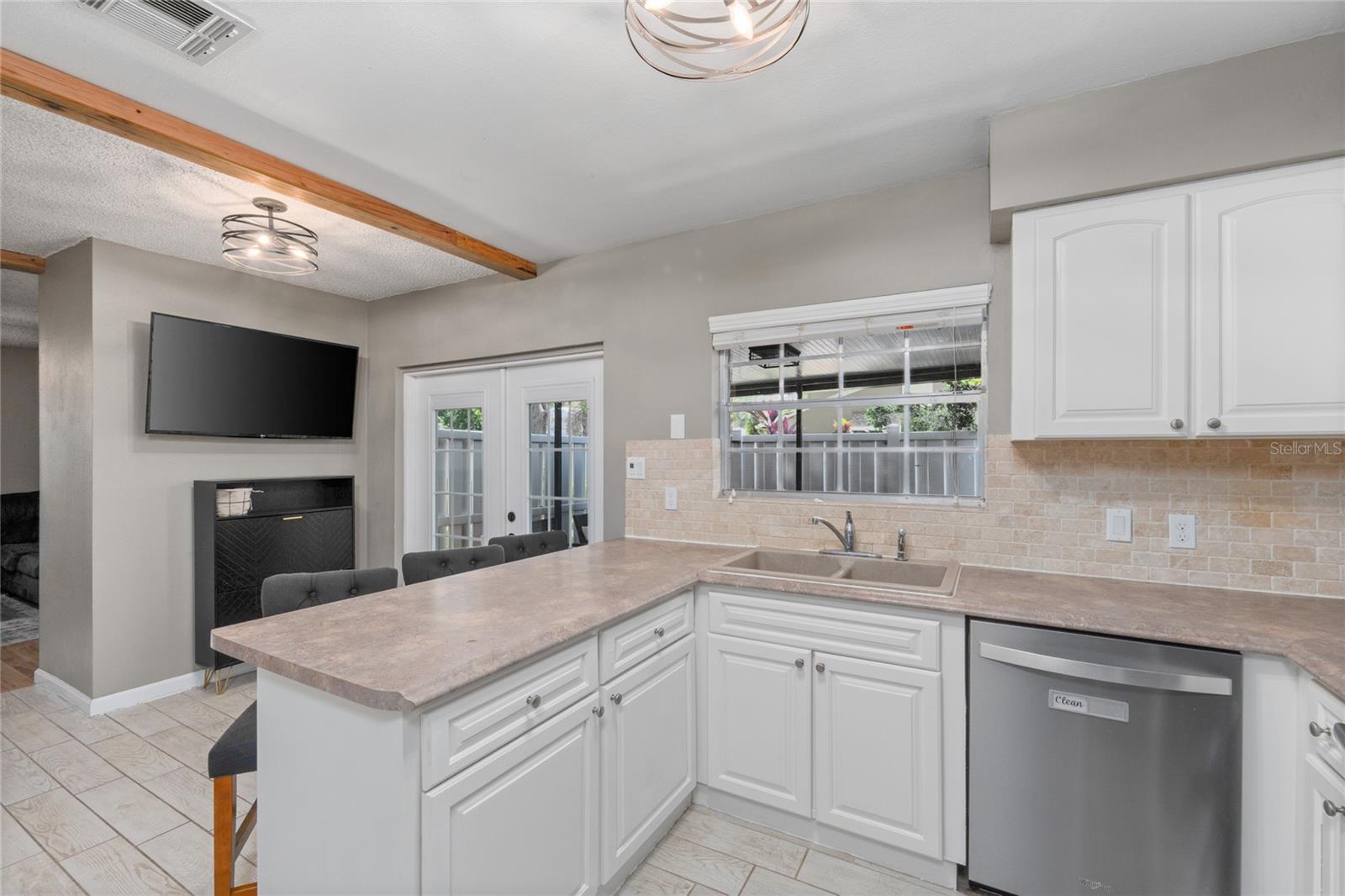 Image 33 of 39 For 7624 Desoto Court 7624