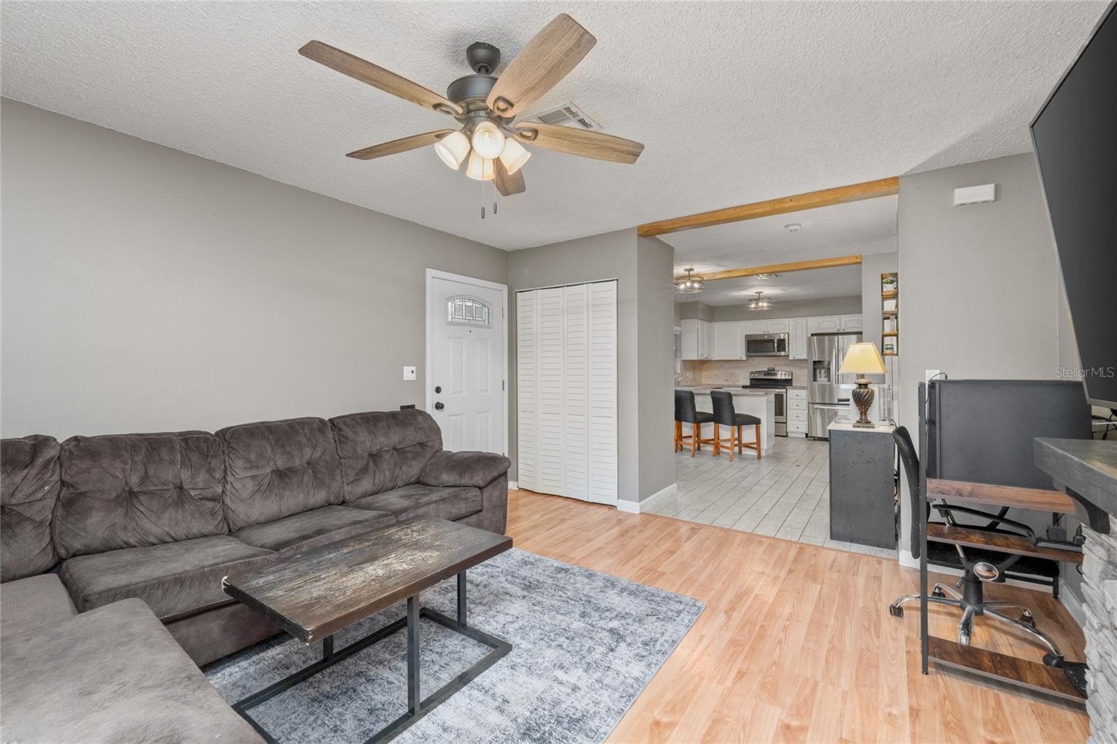 Image 8 of 39 For 7624 Desoto Court 7624