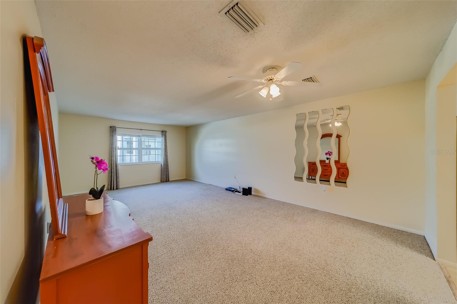 Image 4 of 62 For 1706 Belleair Forest Drive 252