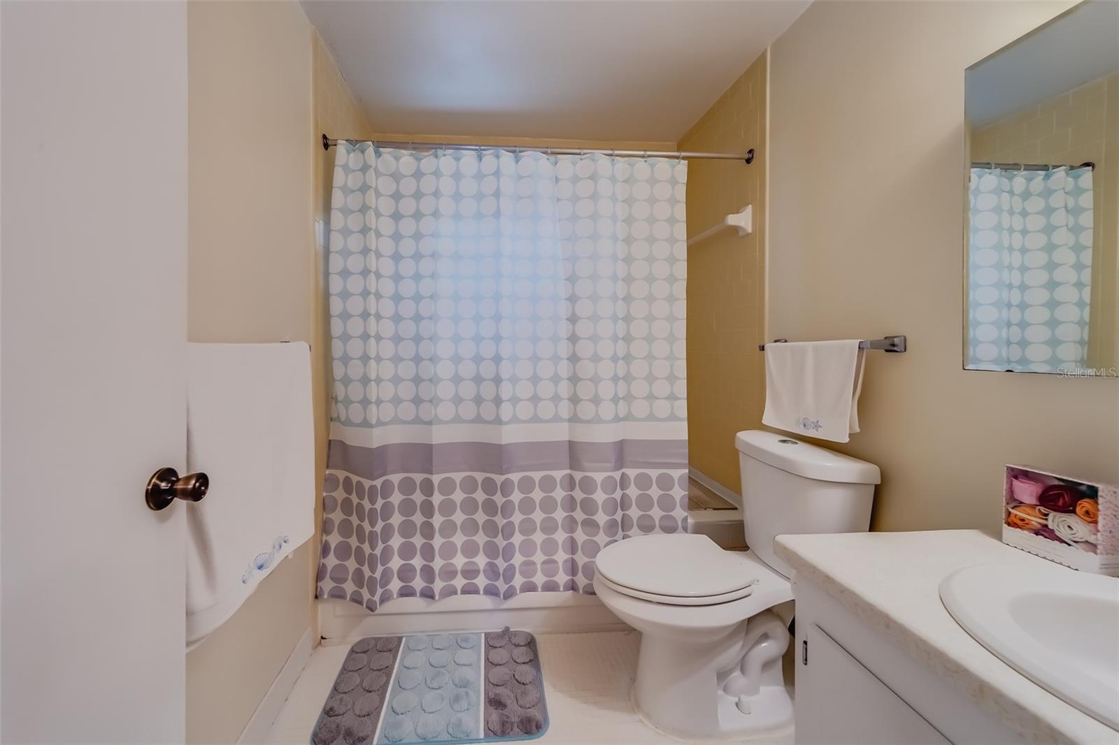 Image 51 of 62 For 1706 Belleair Forest Drive 252