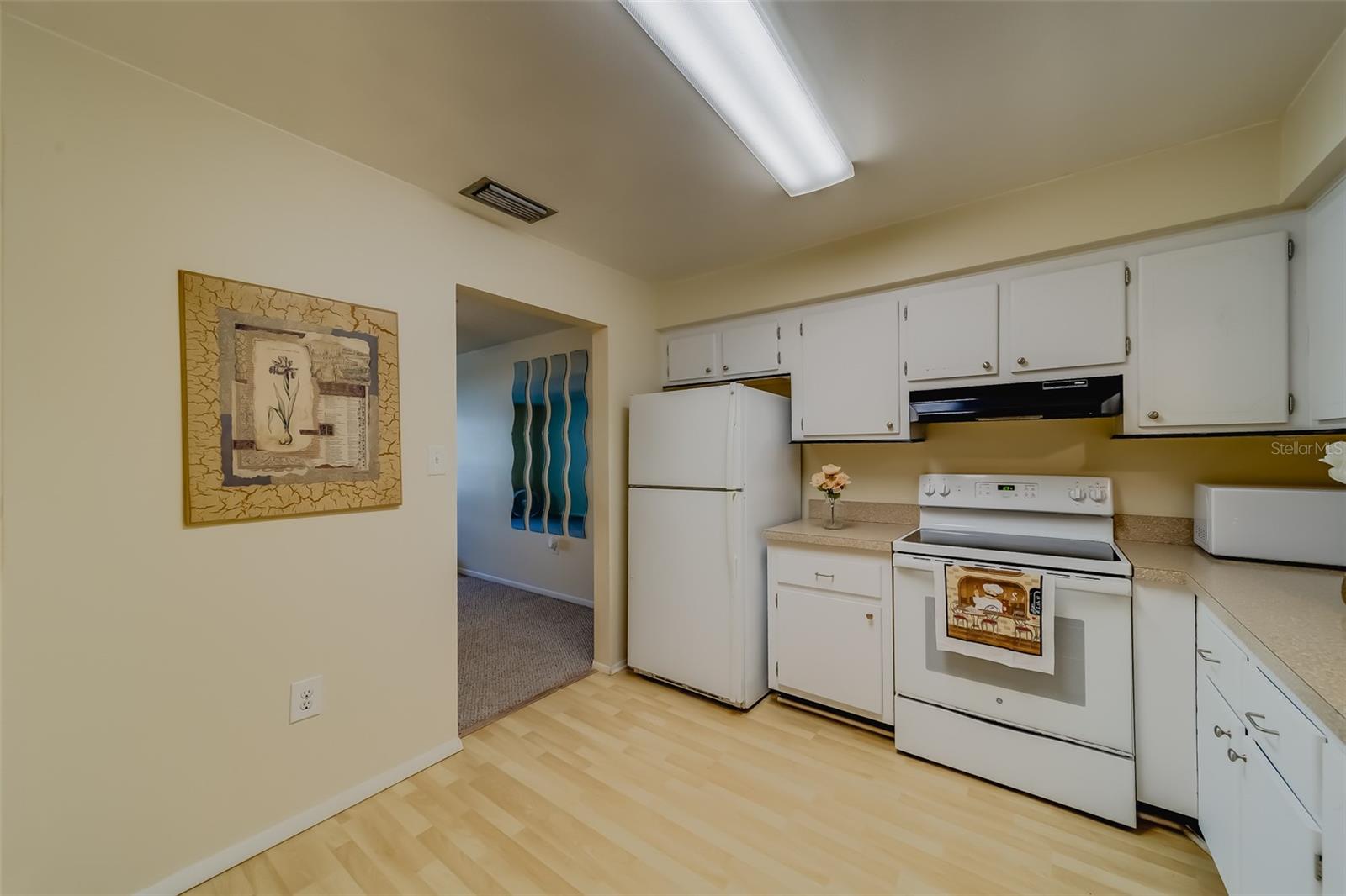 Image 55 of 62 For 1706 Belleair Forest Drive 252