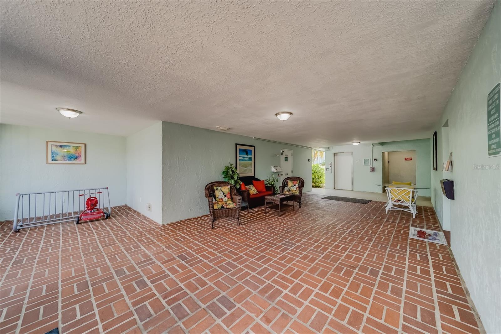 Image 62 of 62 For 1706 Belleair Forest Drive 252