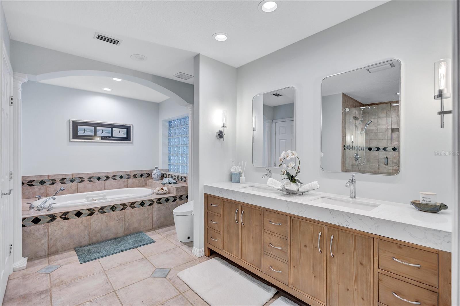 Image 33 of 56 For 3923 Hudson Lane
