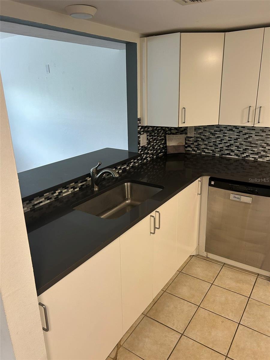 Image 10 of 17 For 1137 King Arthur Court 510