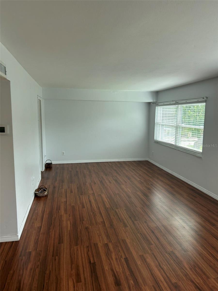 Image 15 of 17 For 1137 King Arthur Court 510