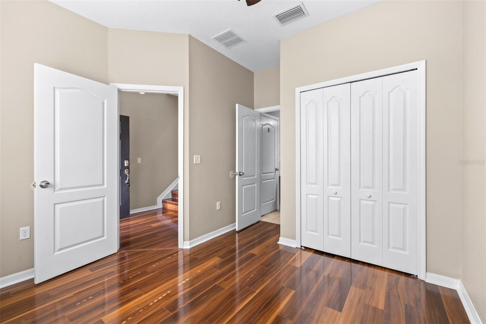Image 15 of 43 For 2020 Greenwood Valley Drive