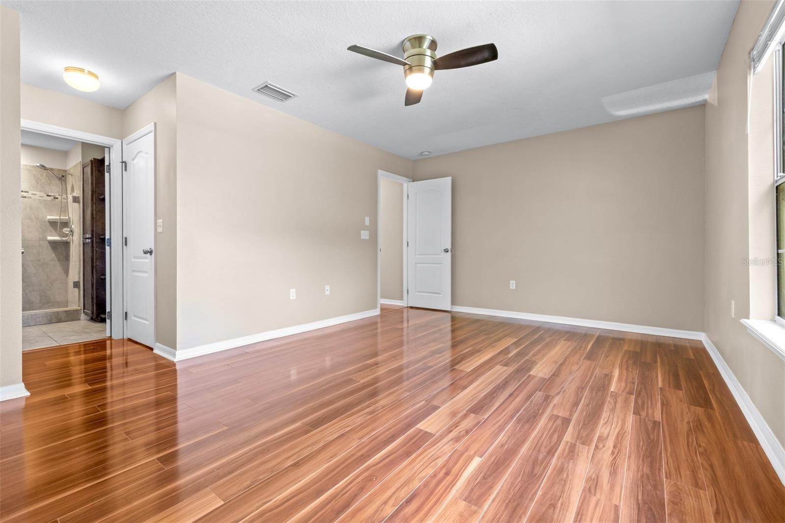 Image 23 of 43 For 2020 Greenwood Valley Drive