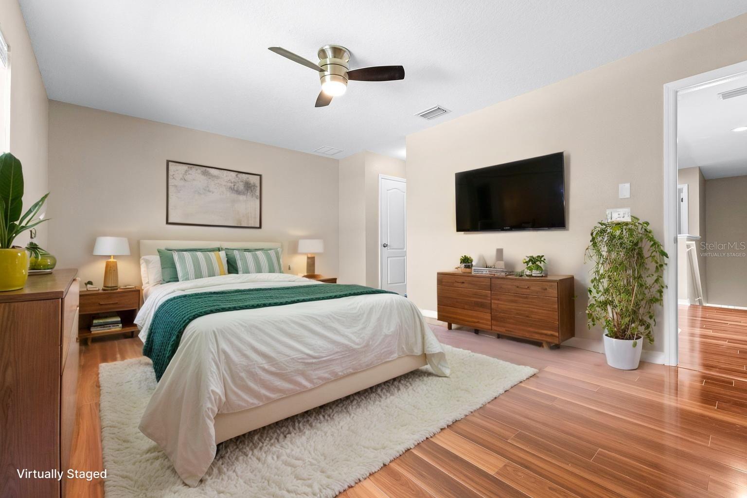 Image 25 of 43 For 2020 Greenwood Valley Drive