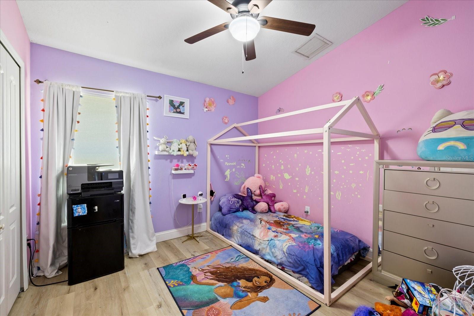 Image 21 of 34 For 9831 Edmonton Drive