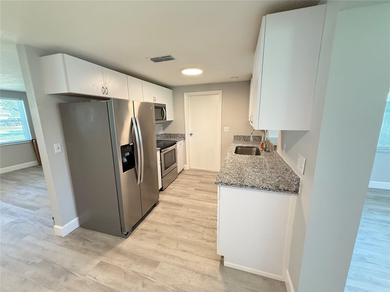 Image 4 of 12 For 209 Washington Avenue