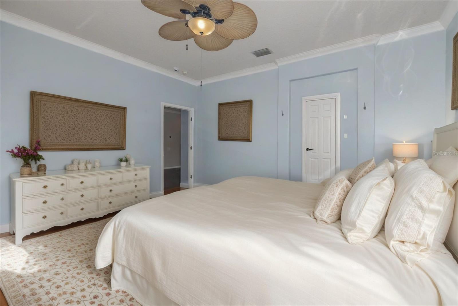 Image 21 of 55 For 4147 Grandchamp Circle