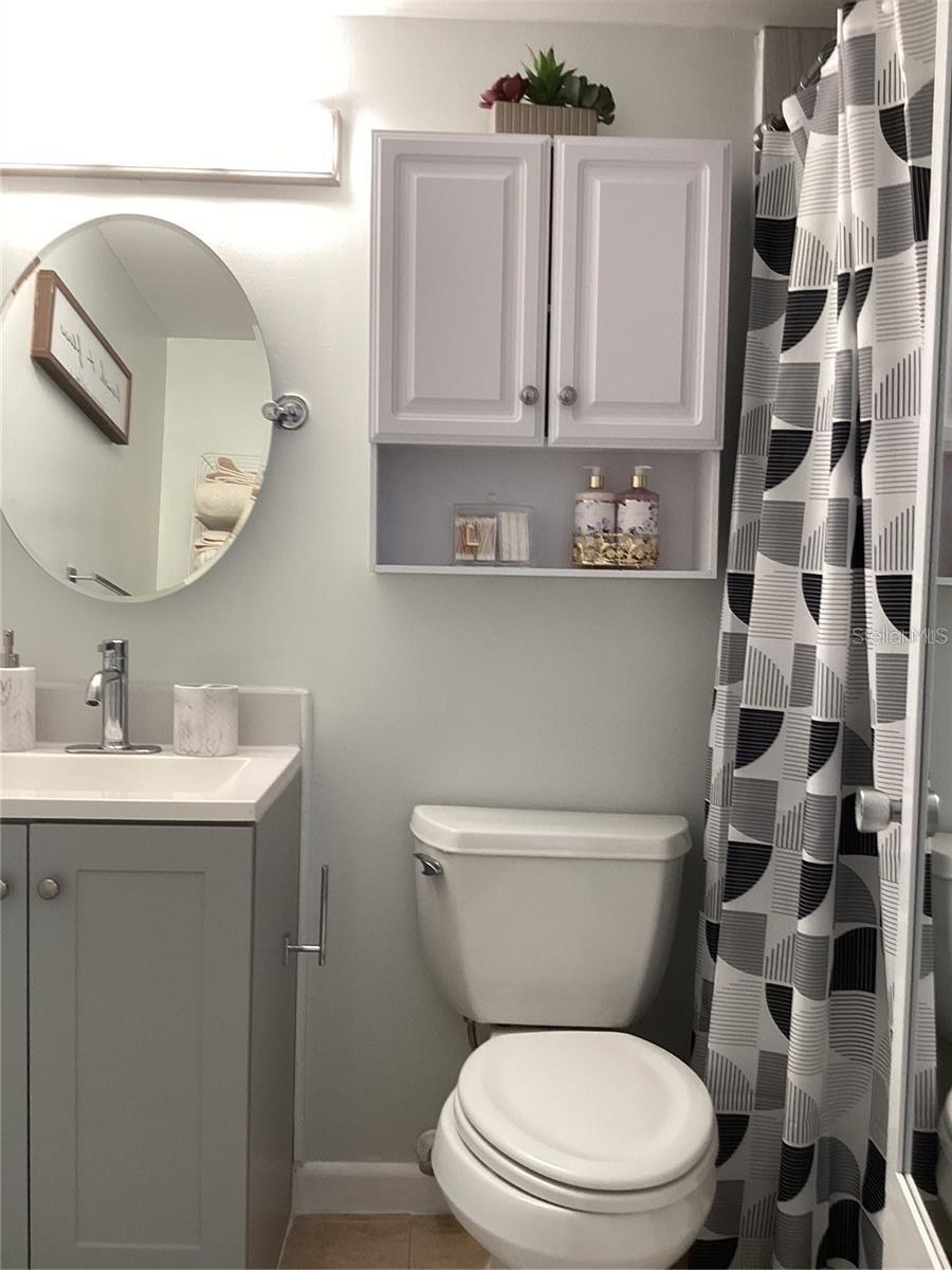 Image 24 of 31 For 7701 Starkey Road 206