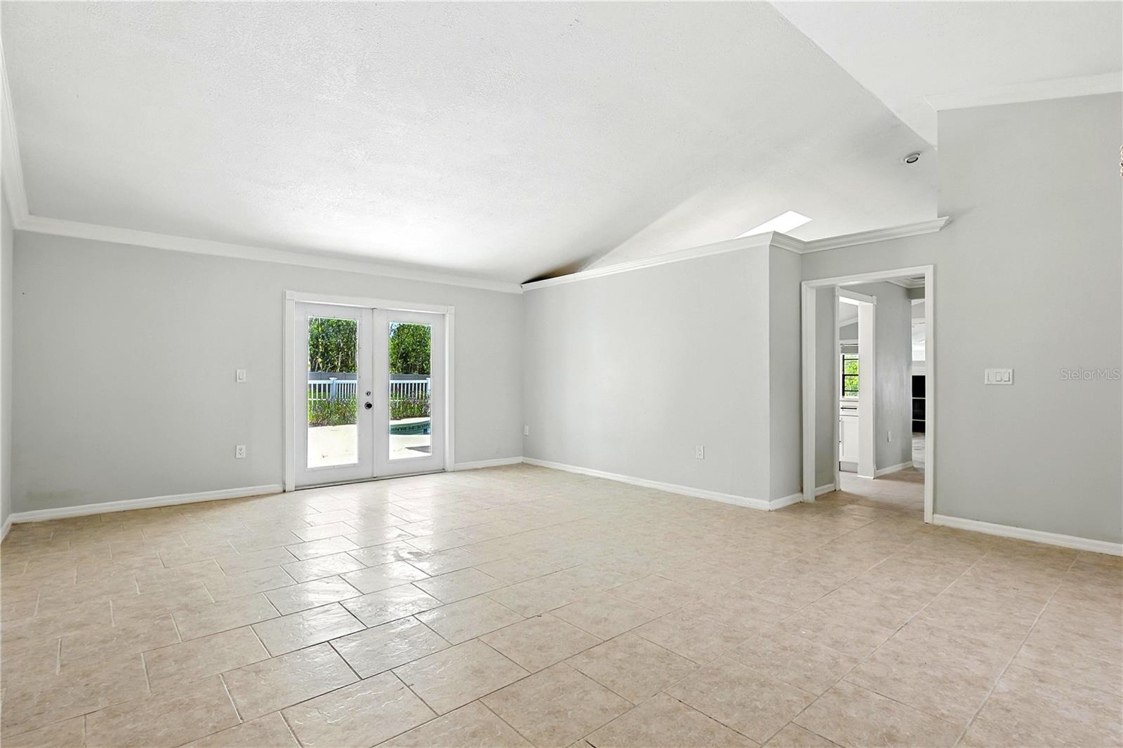 Image 21 of 35 For 18522 Sunward Lake Place