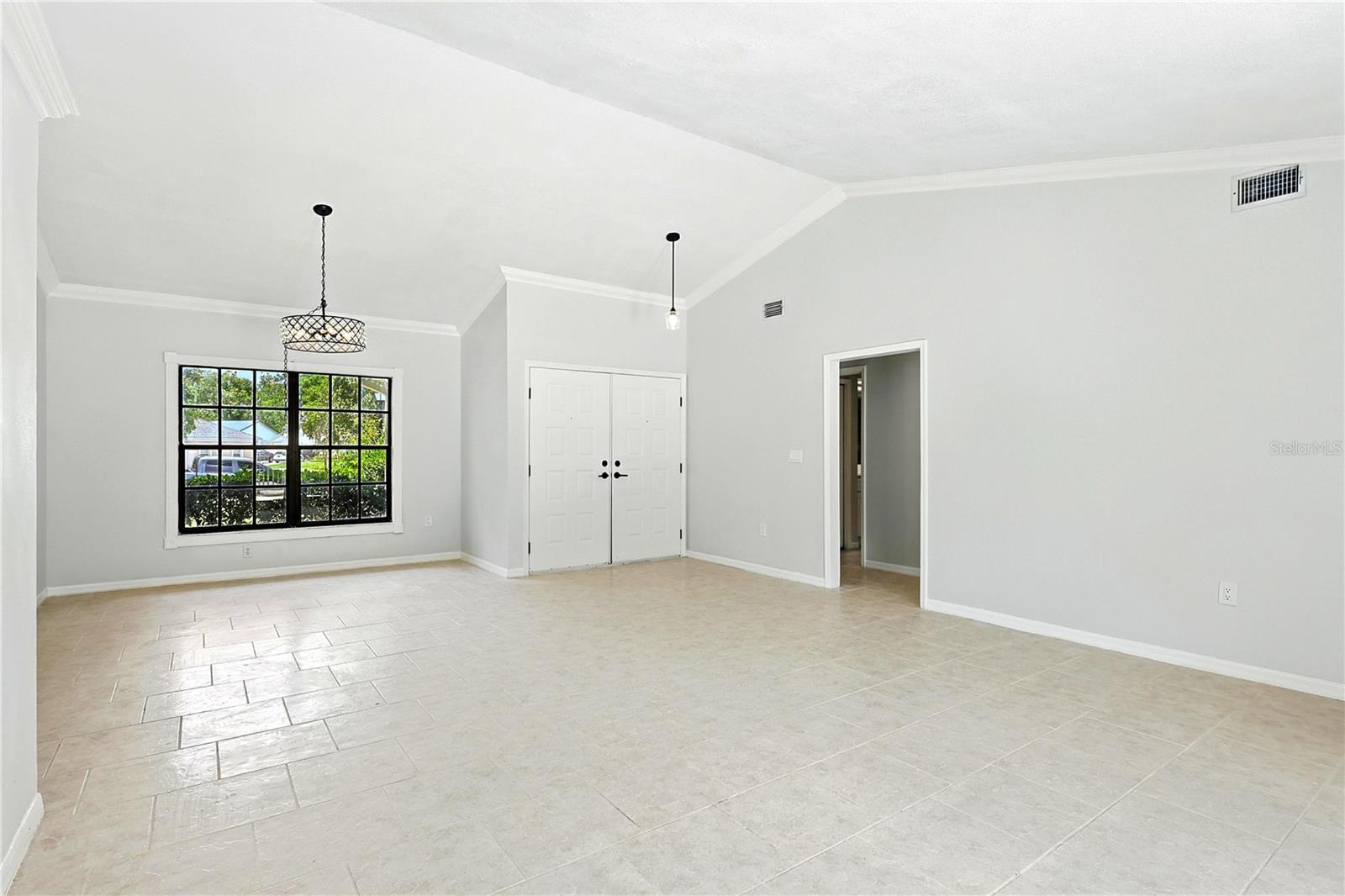 Image 24 of 35 For 18522 Sunward Lake Place