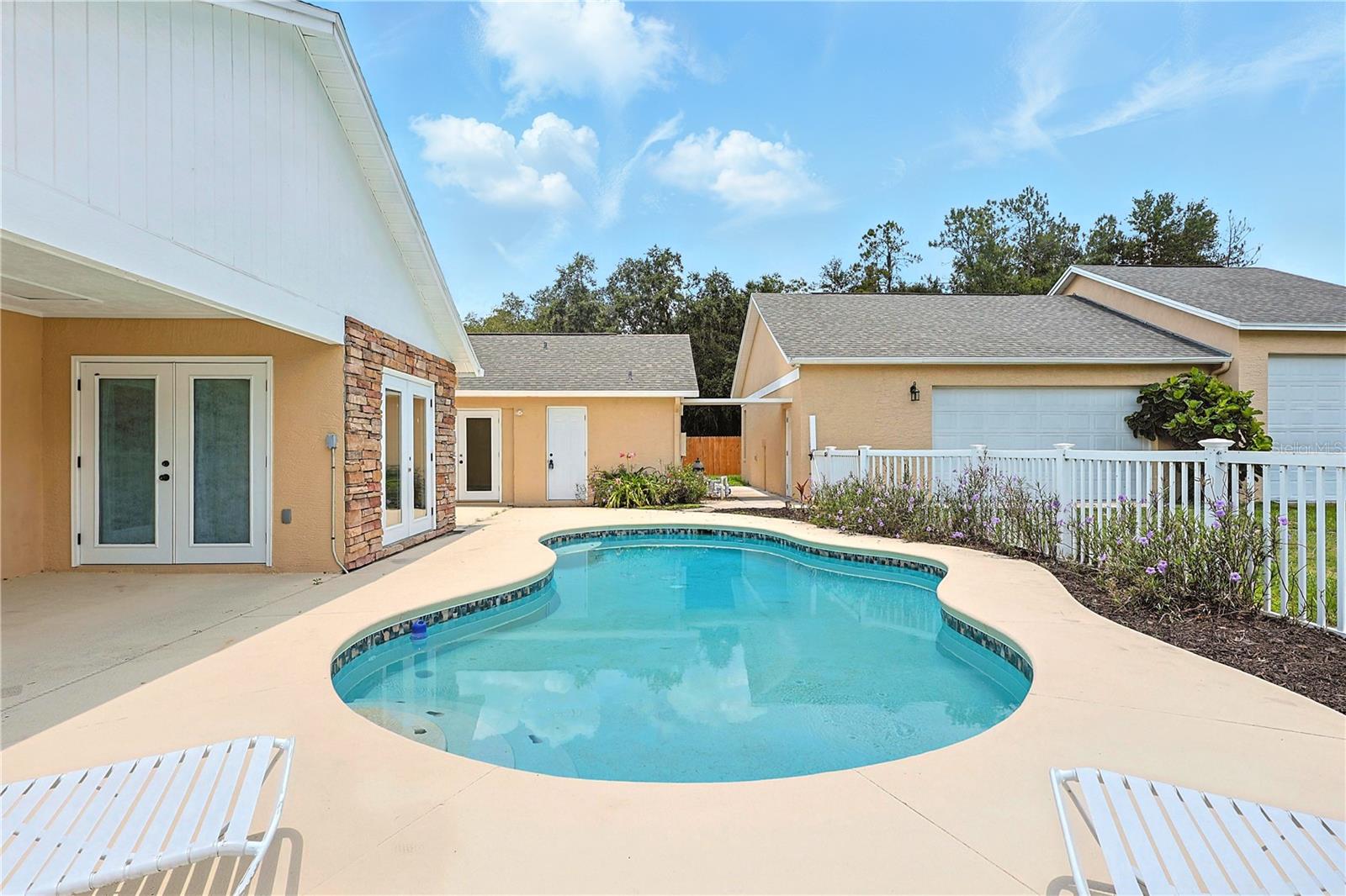 Image 5 of 35 For 18522 Sunward Lake Place