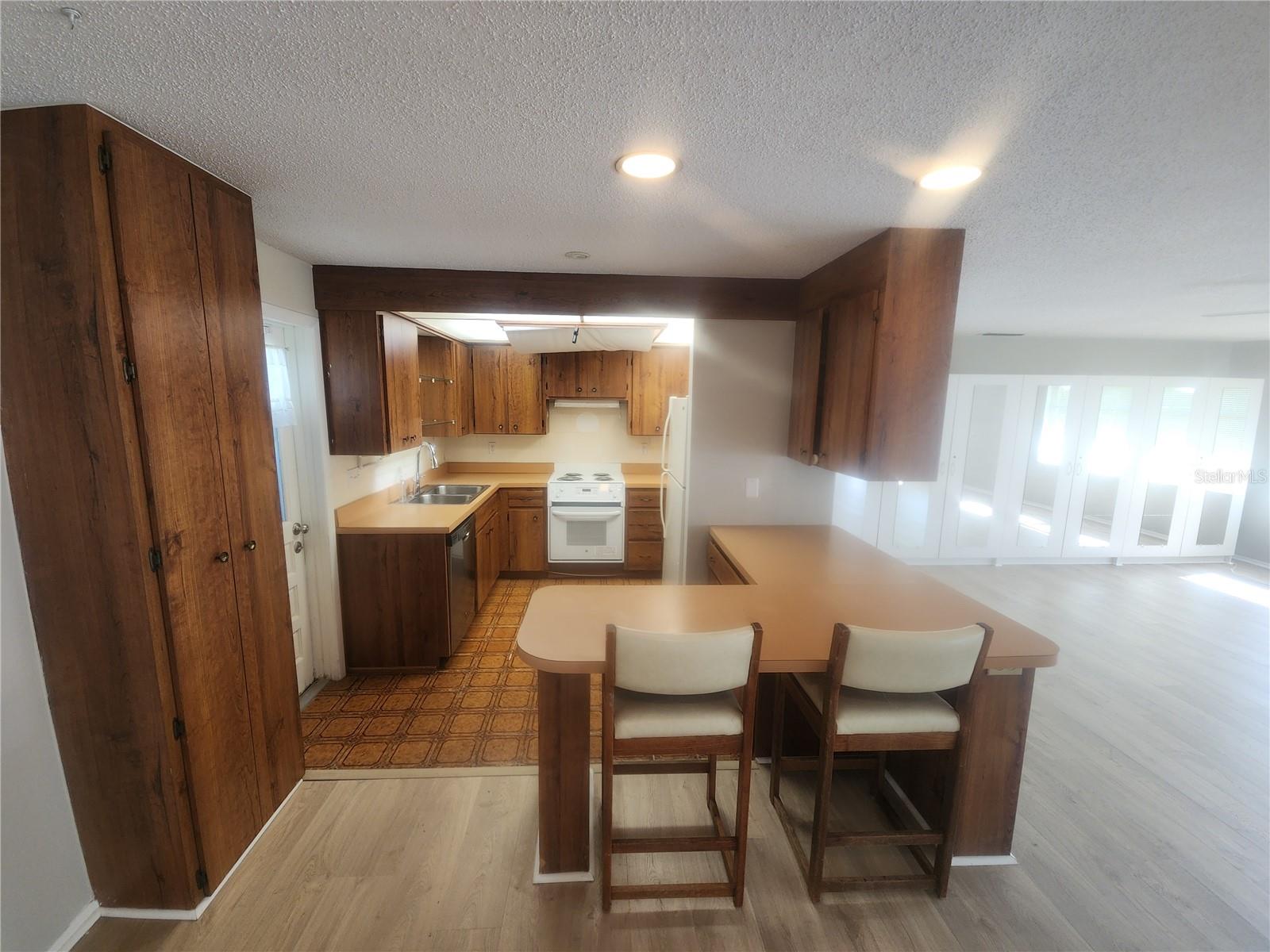 Image 10 of 20 For 4136 Lockwood Ridge Road