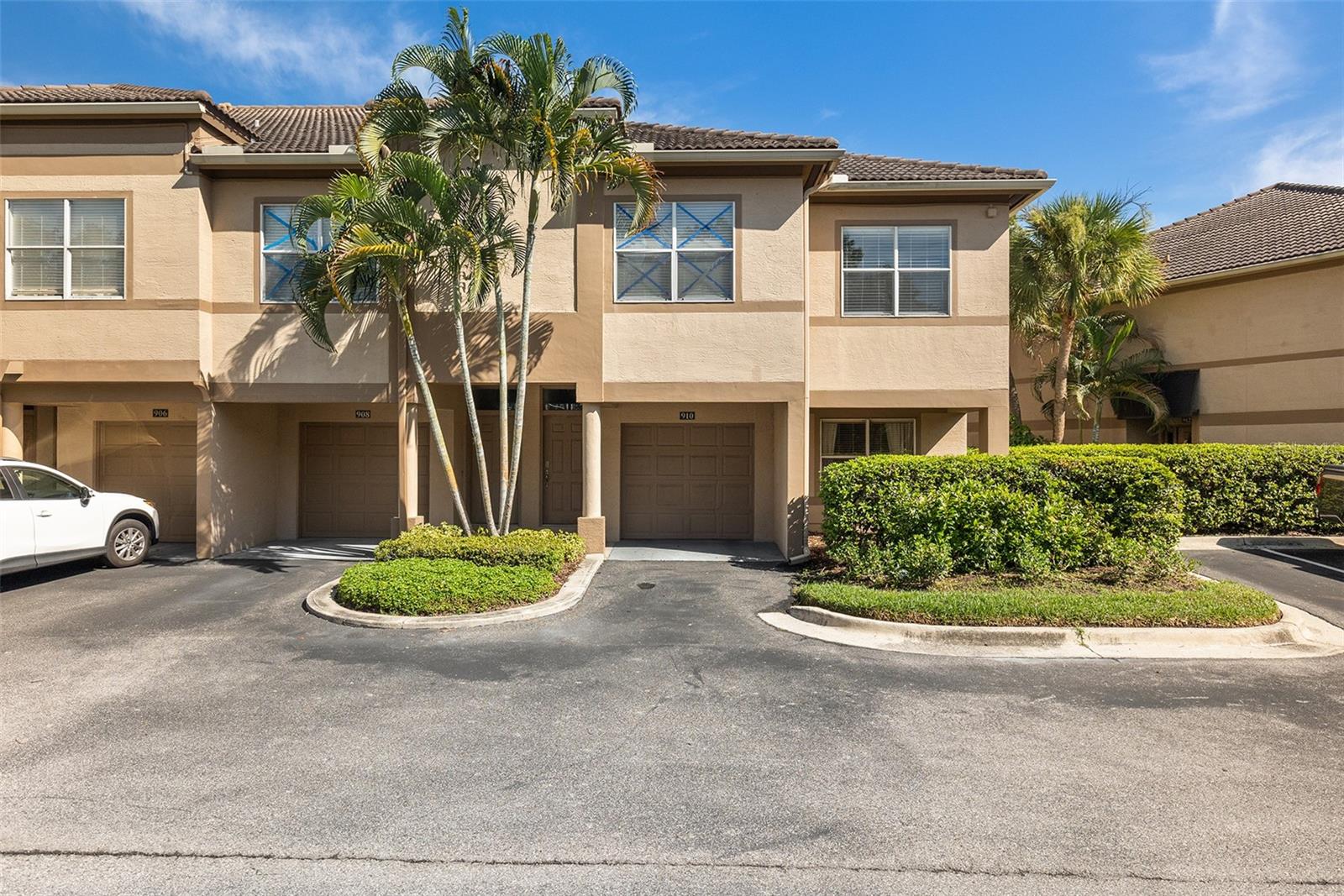Details for 910 Normandy Trace Road, TAMPA, FL 33602
