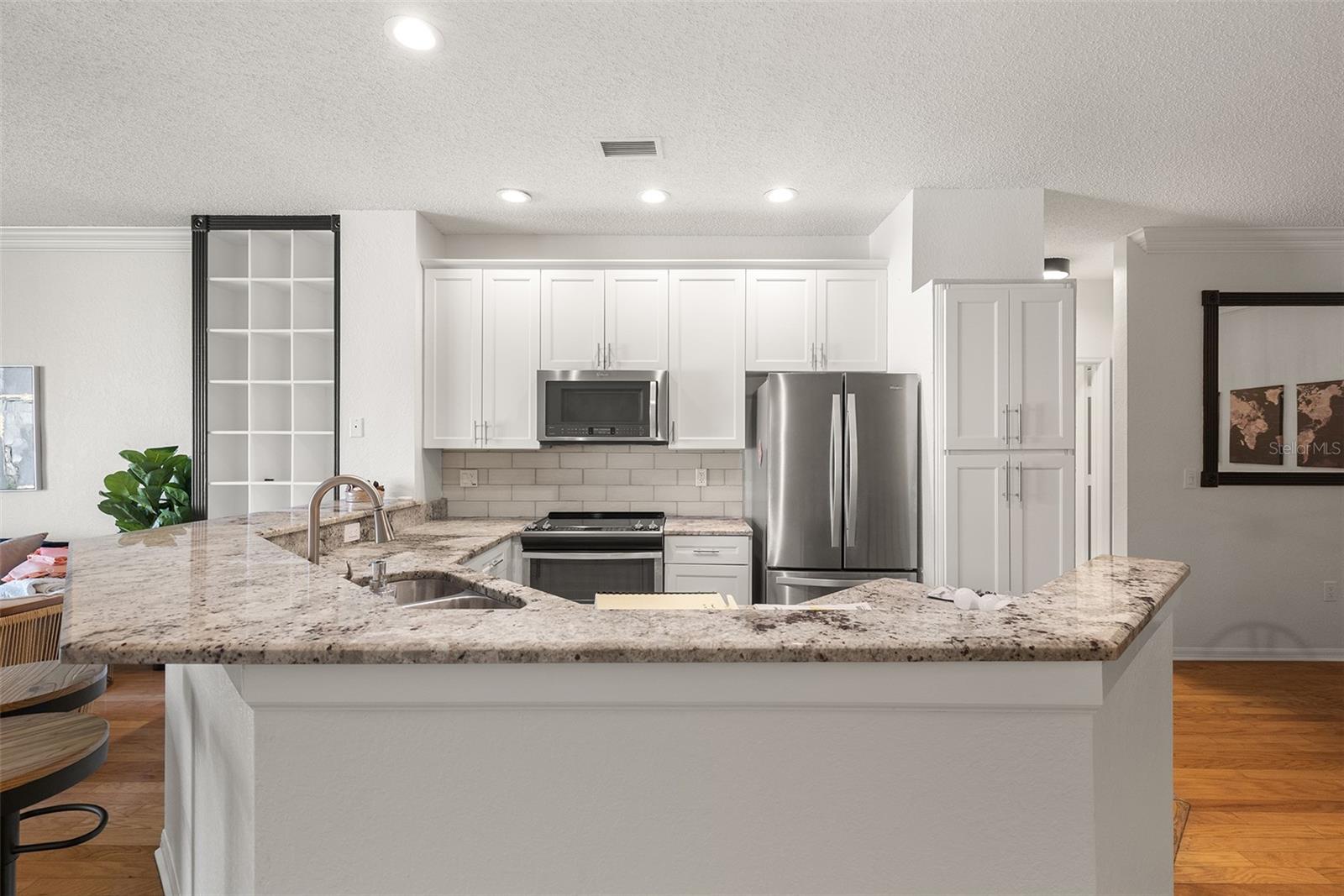 Image 22 of 46 For 910 Normandy Trace Road