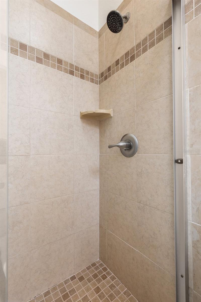 Image 31 of 46 For 910 Normandy Trace Road