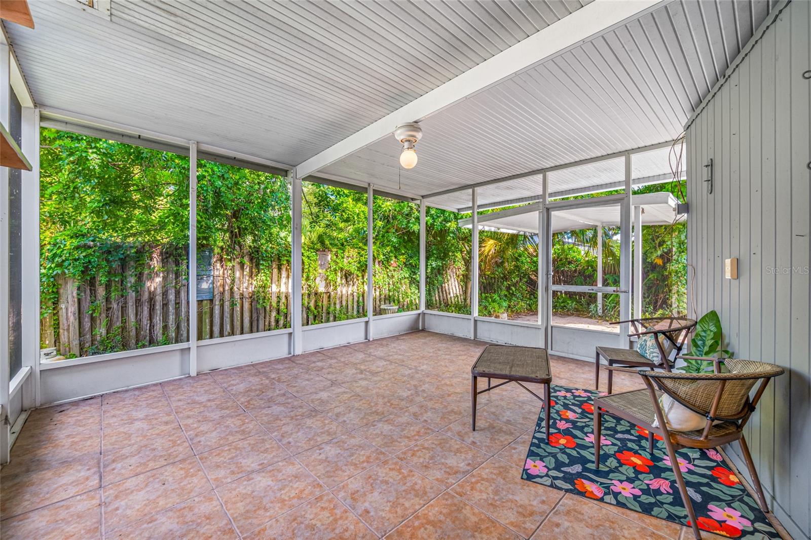Image 33 of 44 For 6219 Hampton Drive N