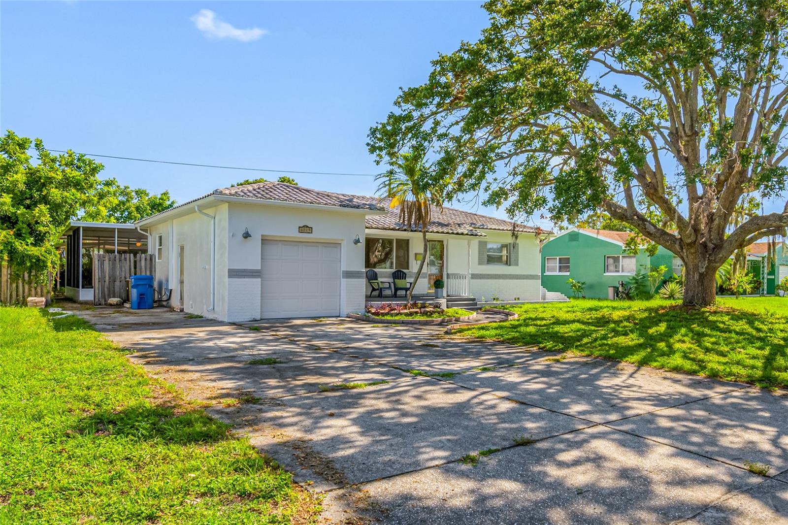 Image 42 of 44 For 6219 Hampton Drive N