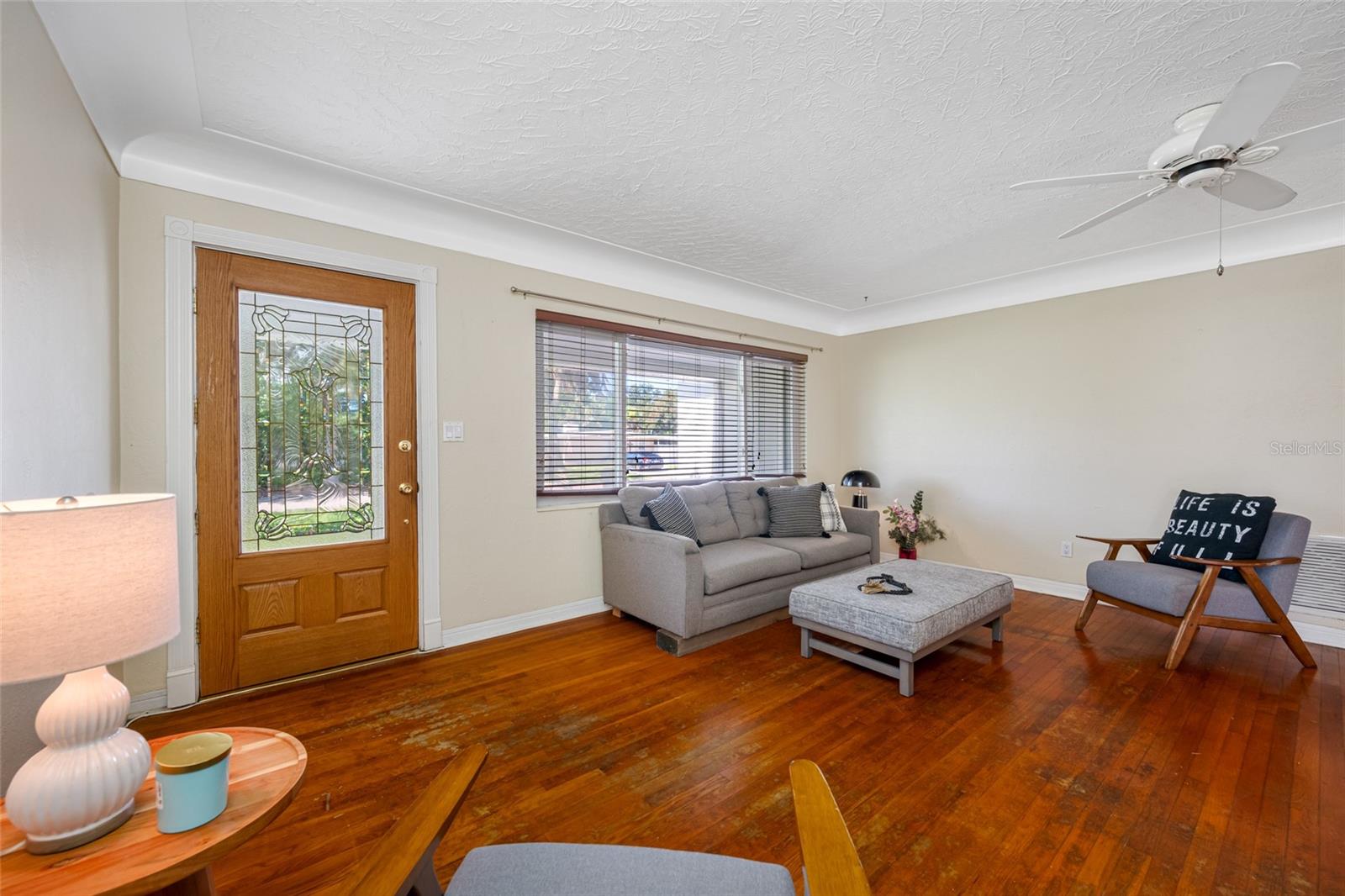 Image 7 of 44 For 6219 Hampton Drive N