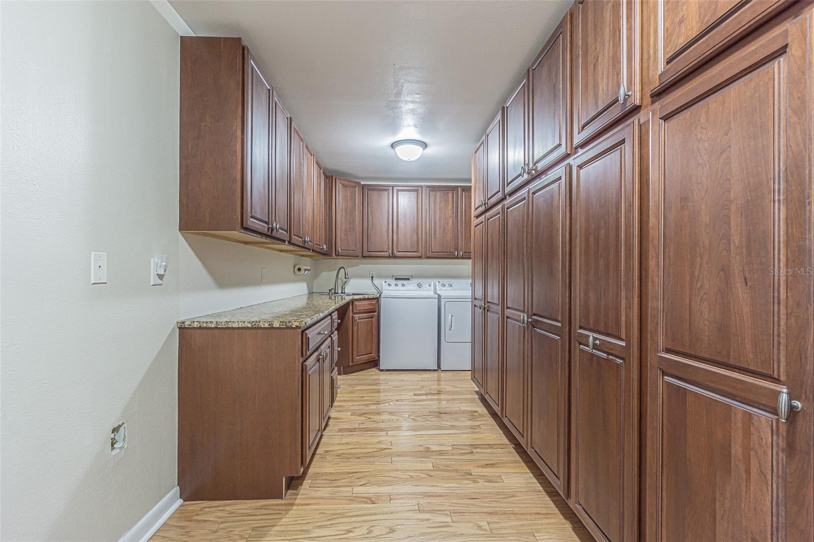 Image 11 of 54 For 18110 30th Street