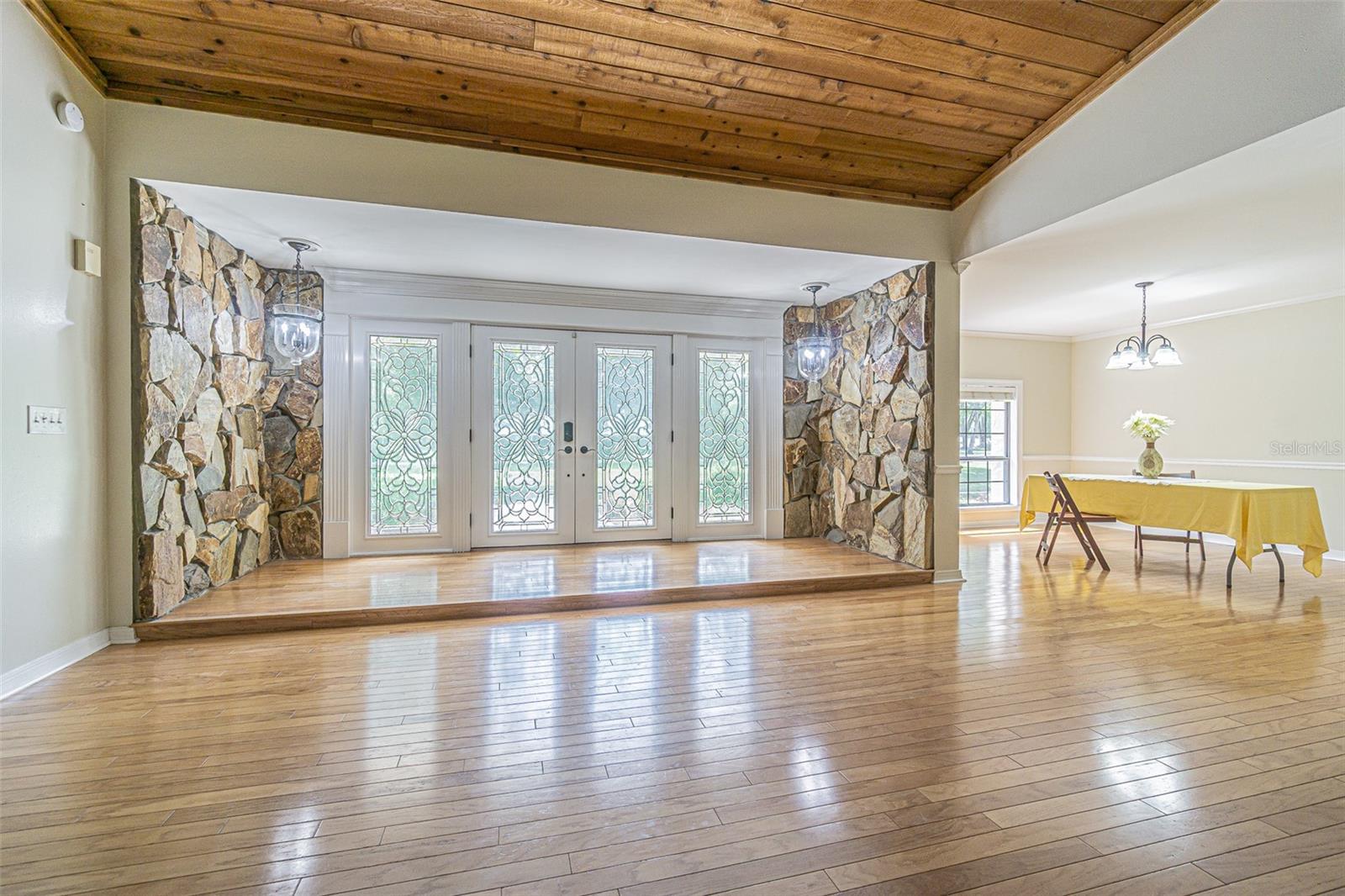 Image 2 of 54 For 18110 30th Street