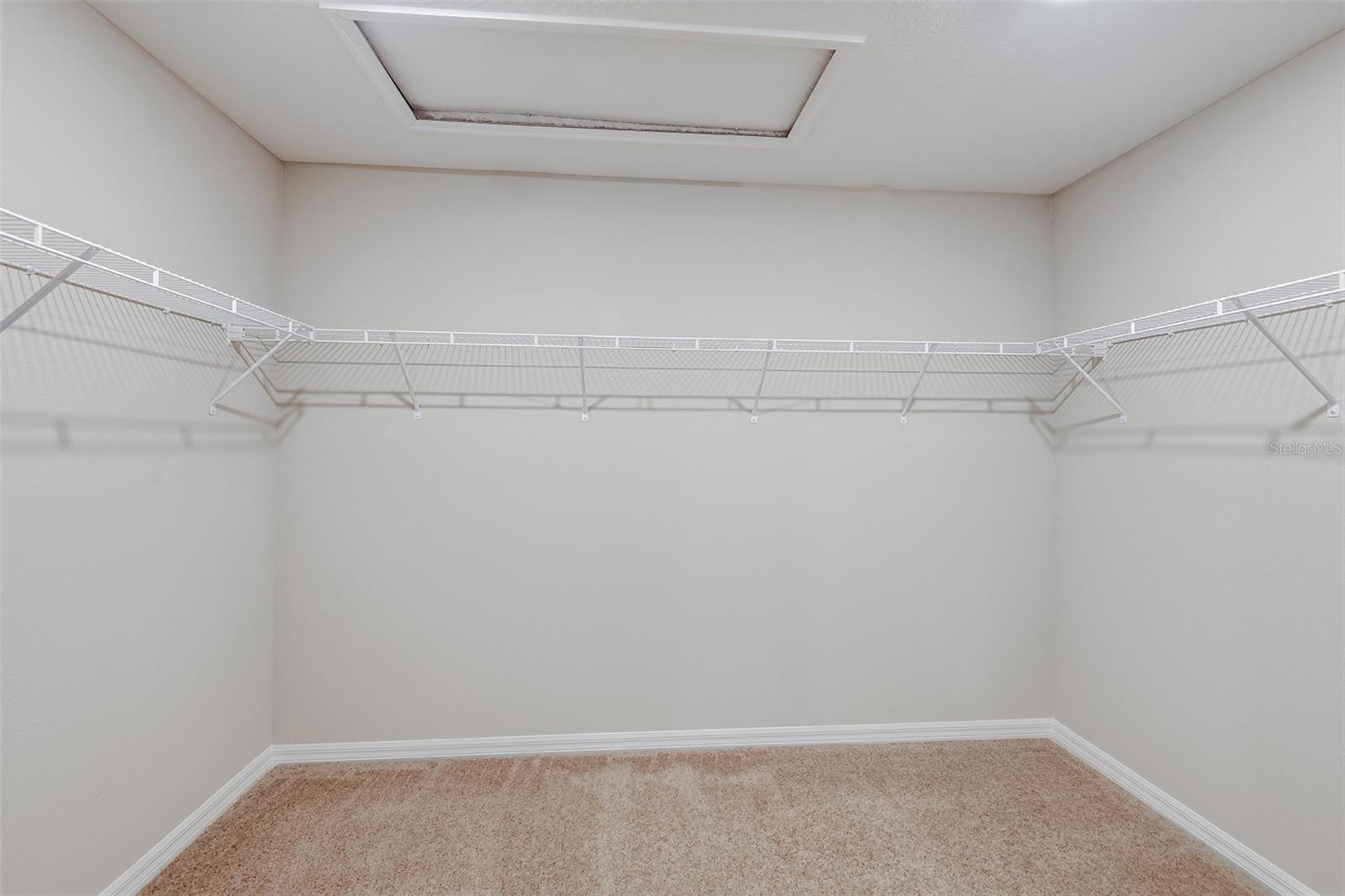 Image 11 of 17 For 738 Ambleside Drive