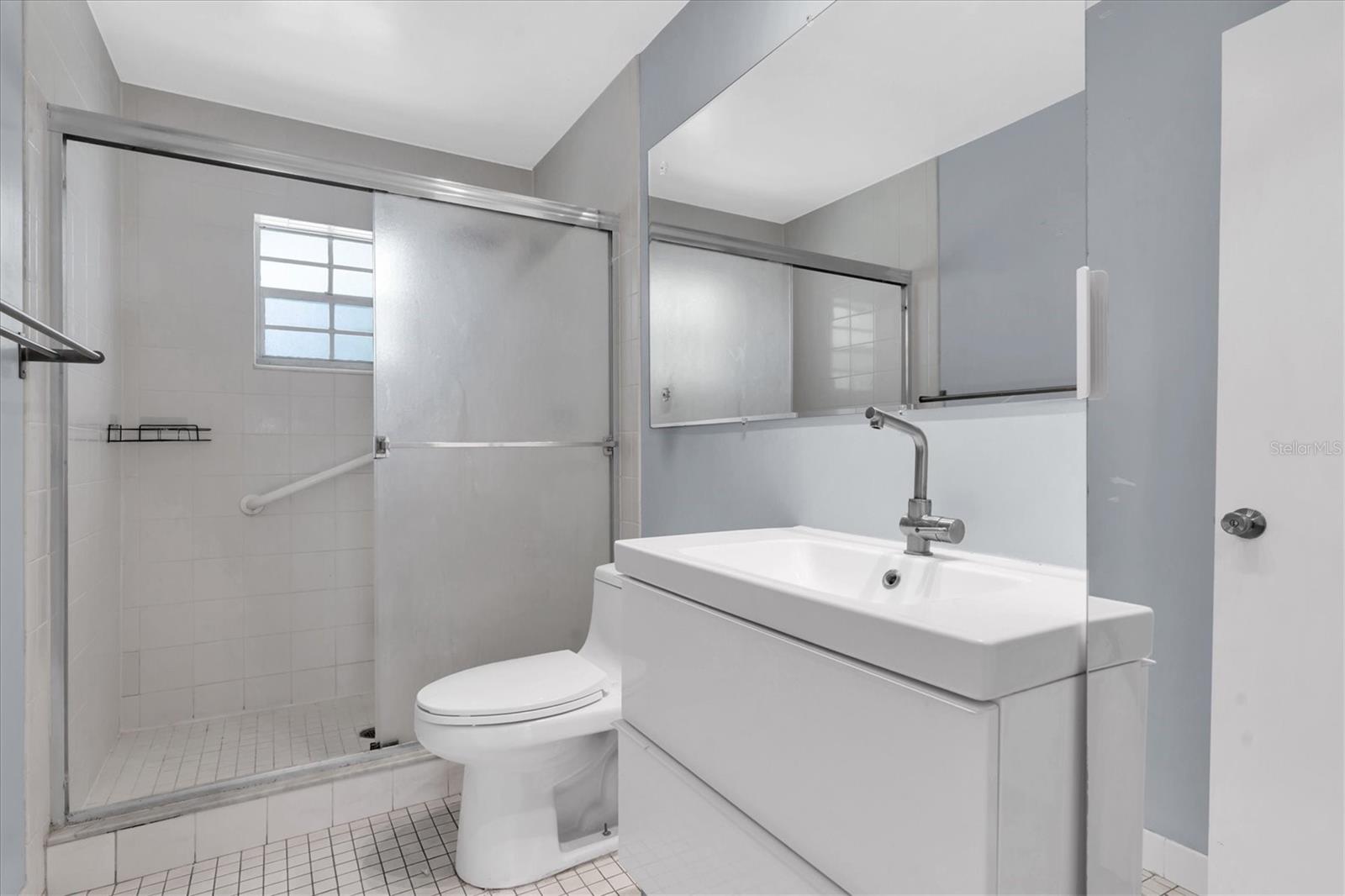 Image 22 of 27 For 1706 Belleair Forest Drive 146