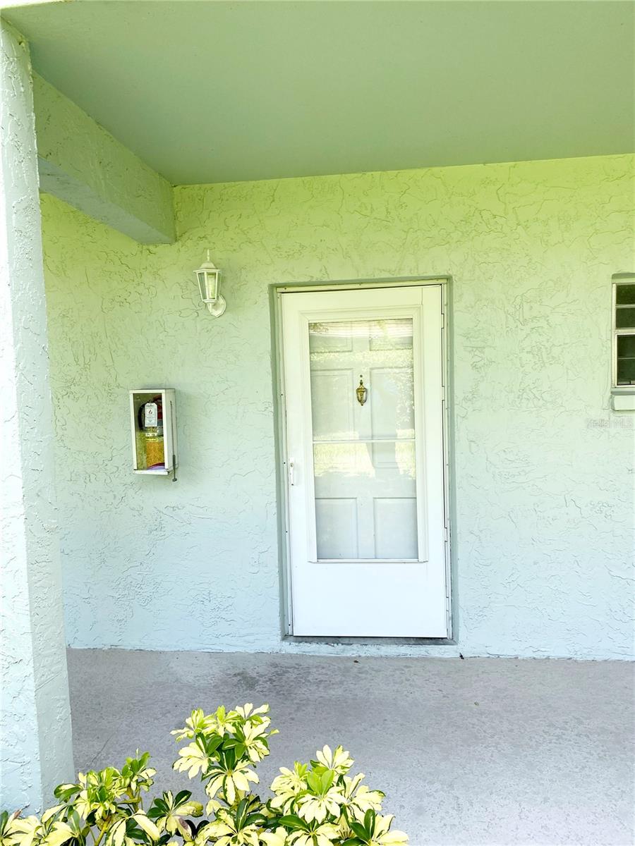 Image 3 of 27 For 1706 Belleair Forest Drive 146