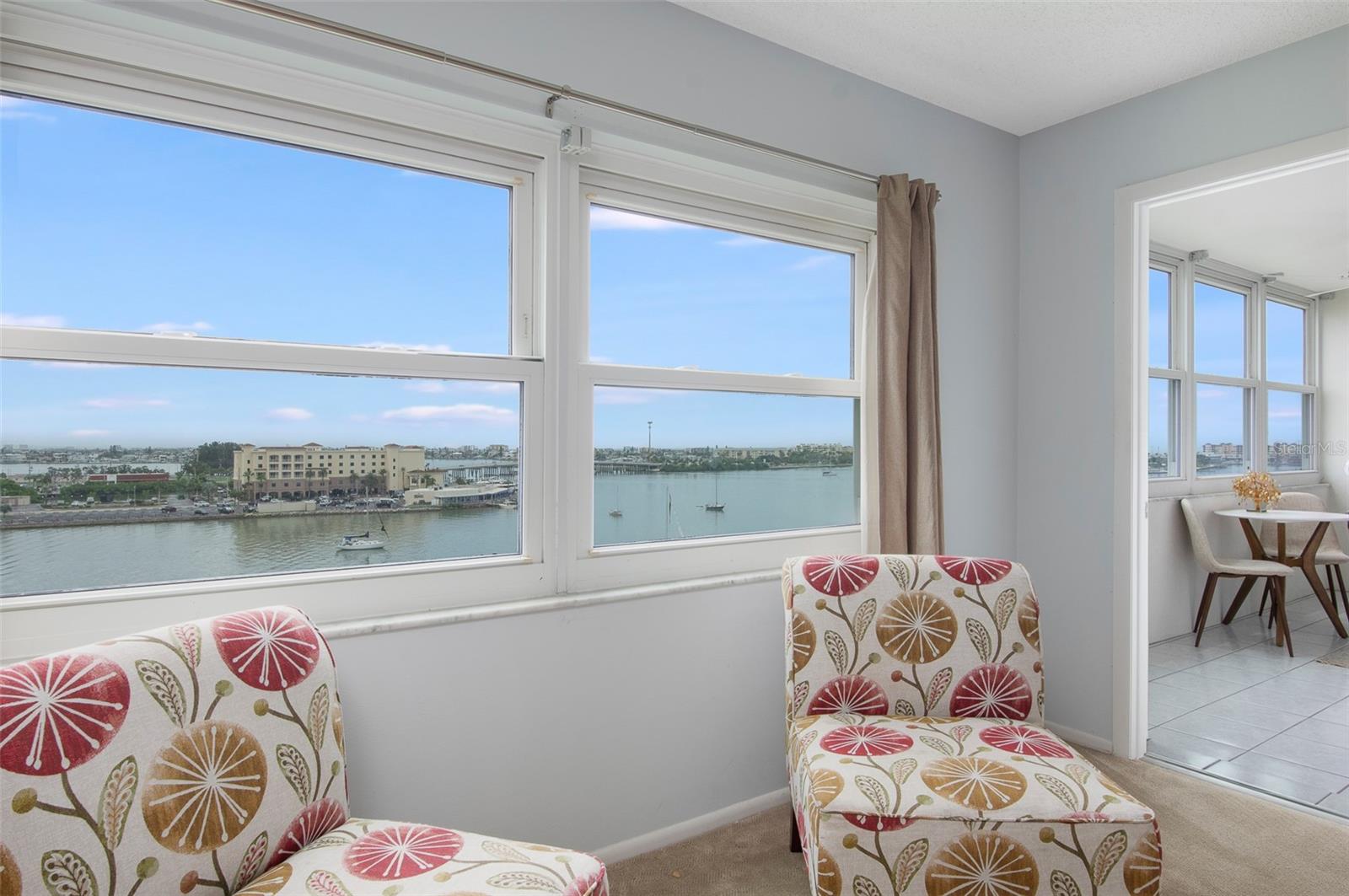 Image 9 of 47 For 4775 Cove Circle 803