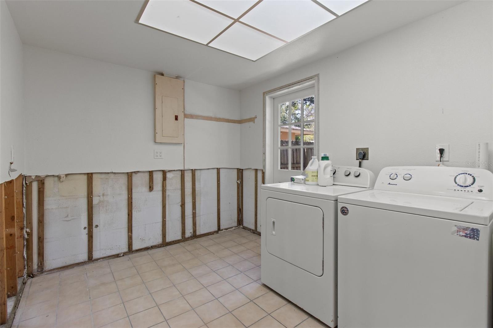 Image 16 of 52 For 6301 13th Avenue N