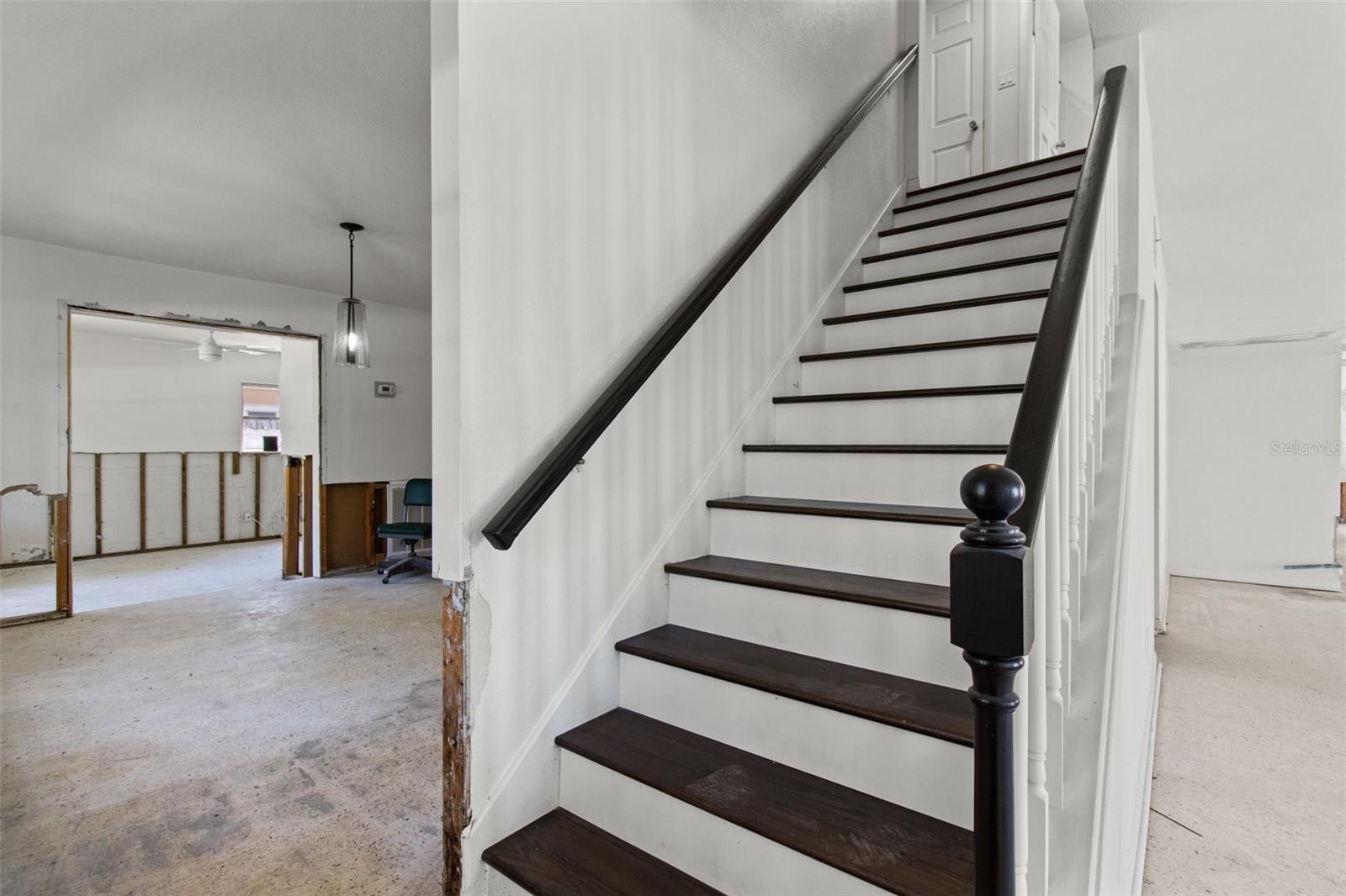 Image 6 of 52 For 6301 13th Avenue N