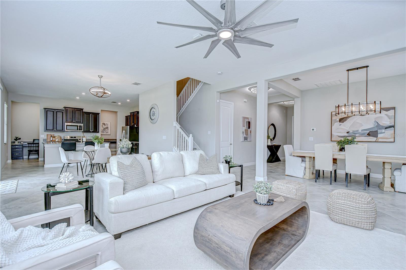 Image 19 of 70 For 2957 Hilliard Drive