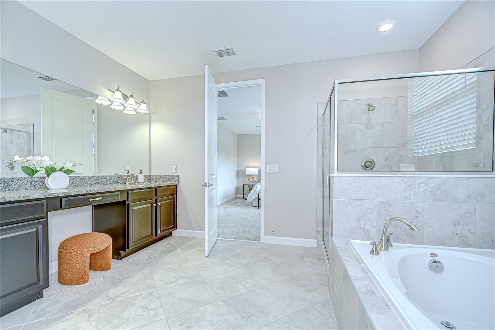 Image 40 of 70 For 2957 Hilliard Drive
