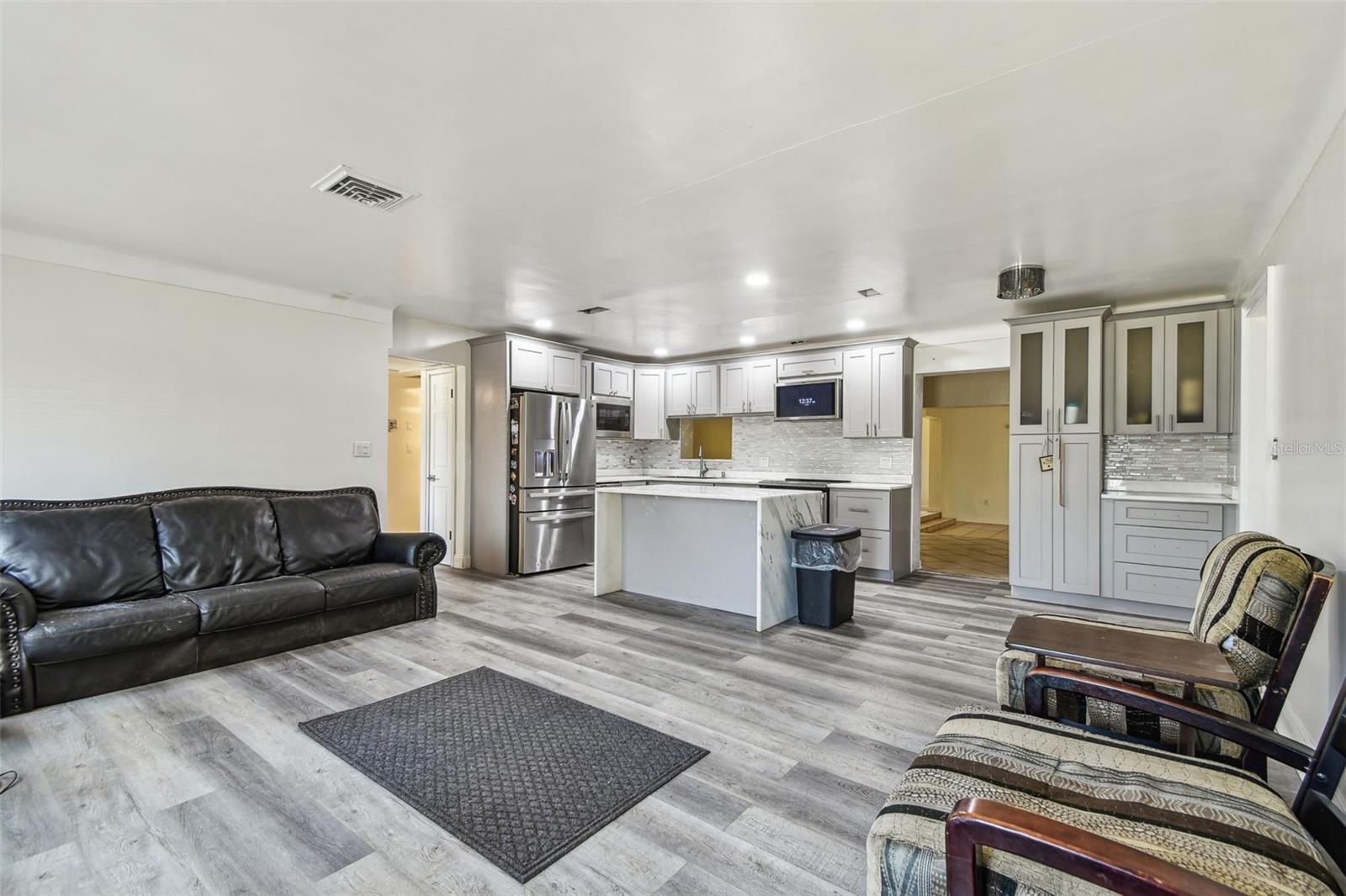 Image 6 of 46 For 3601 27th Avenue S