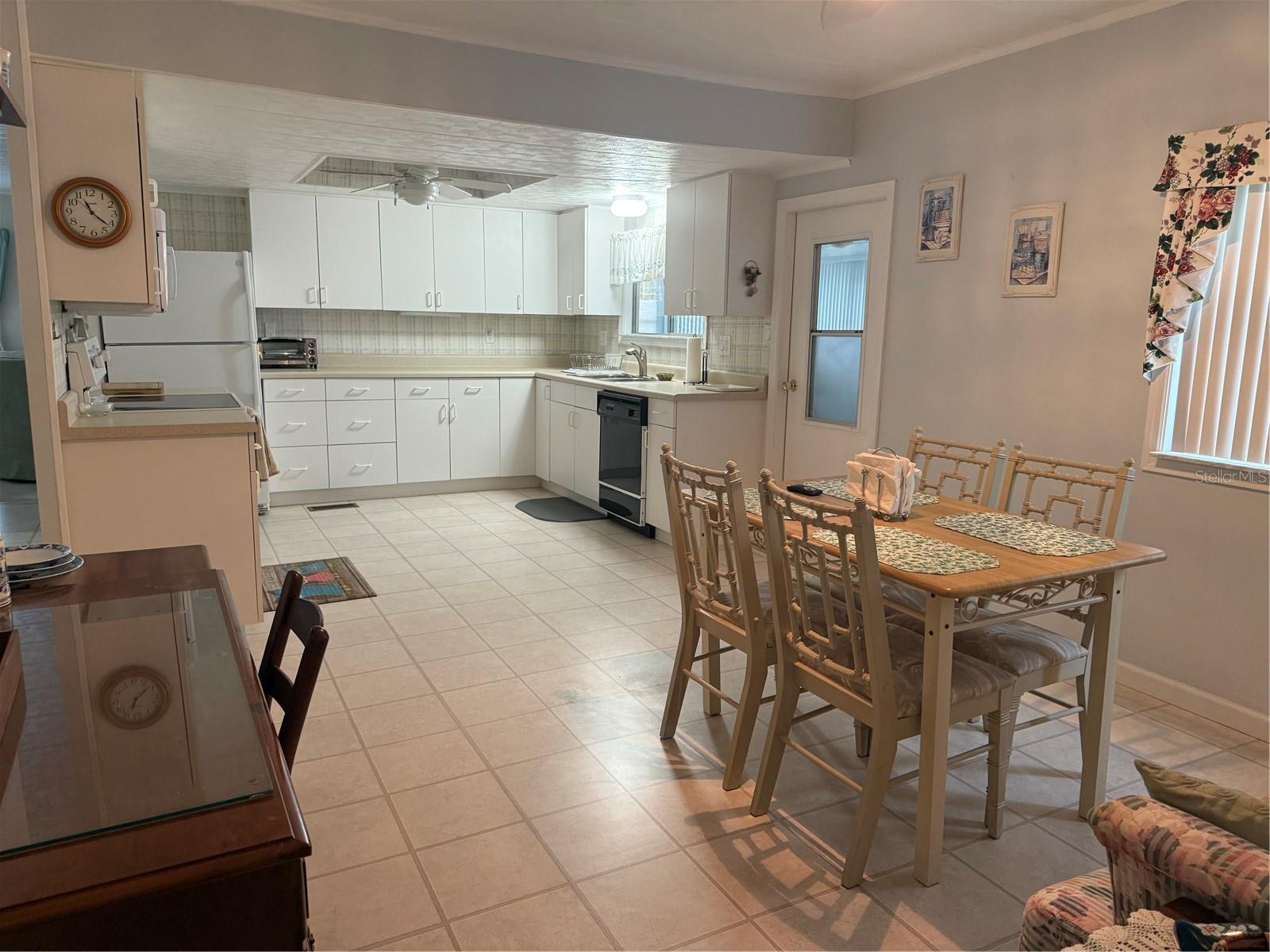 Image 9 of 24 For 12320 Conde Drive