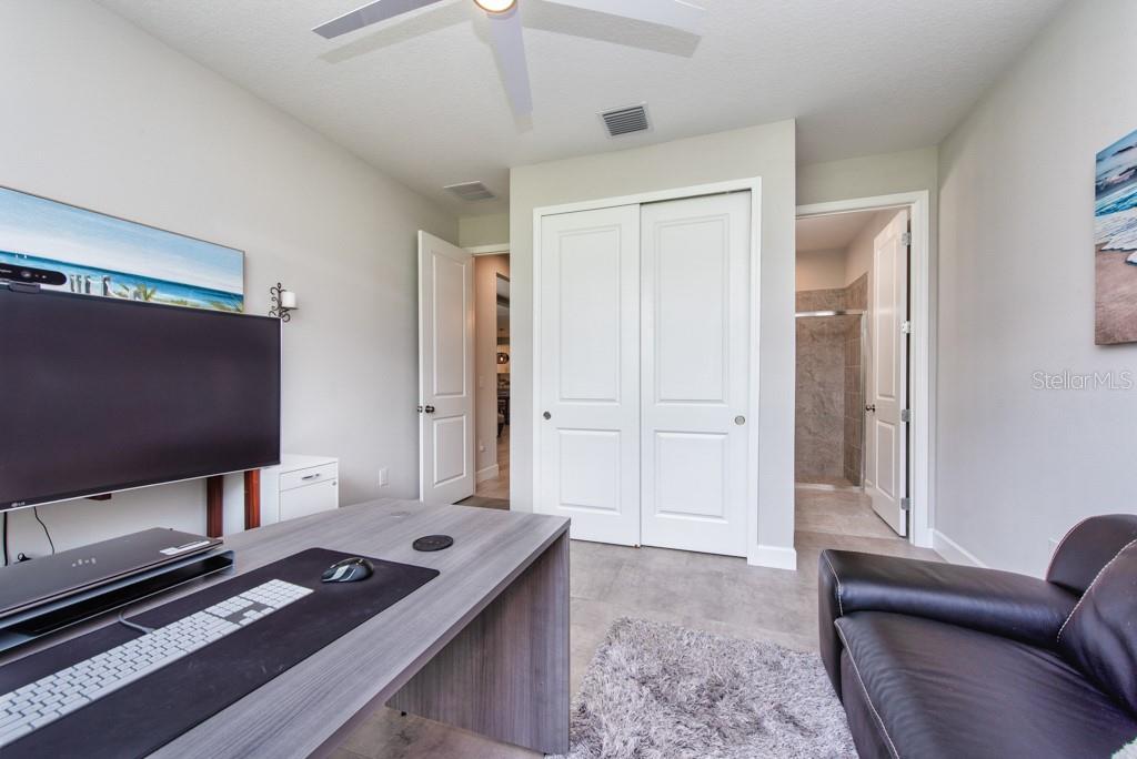 Image 15 of 44 For 4906 Los Robles Court