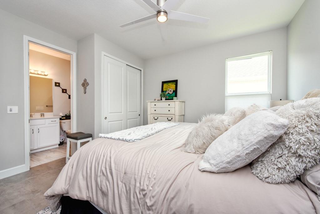 Image 22 of 44 For 4906 Los Robles Court