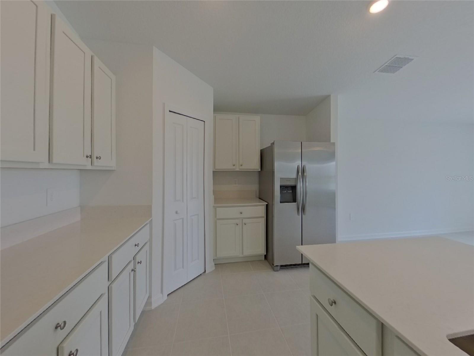 Image 4 of 18 For 4682 Yellow Elder Way
